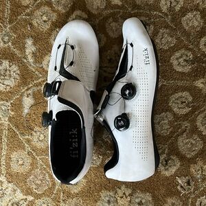 Fizik Infinito R1 cycling shoes - Men’s size 45 / 11.5
